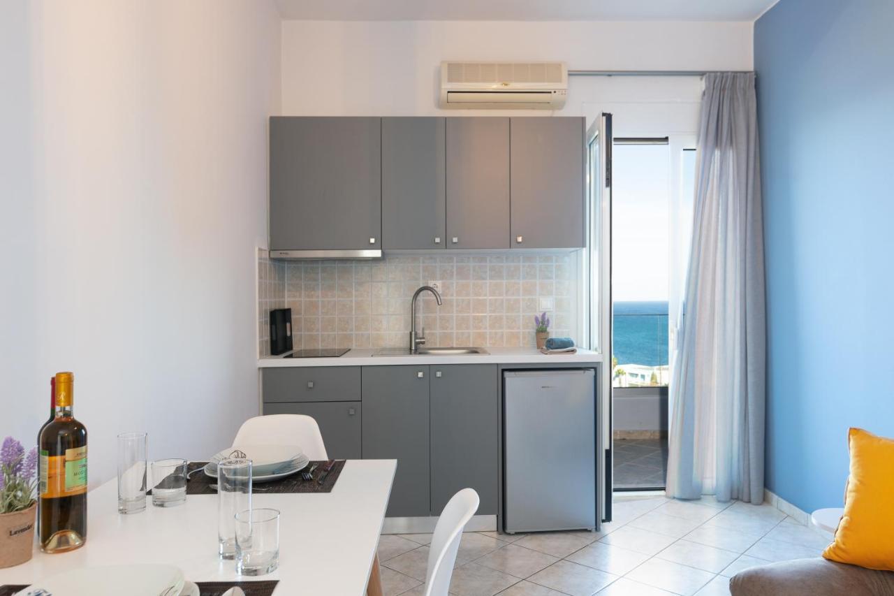 Pietra Di Mare Aparthotel Petres  Ngoại thất bức ảnh