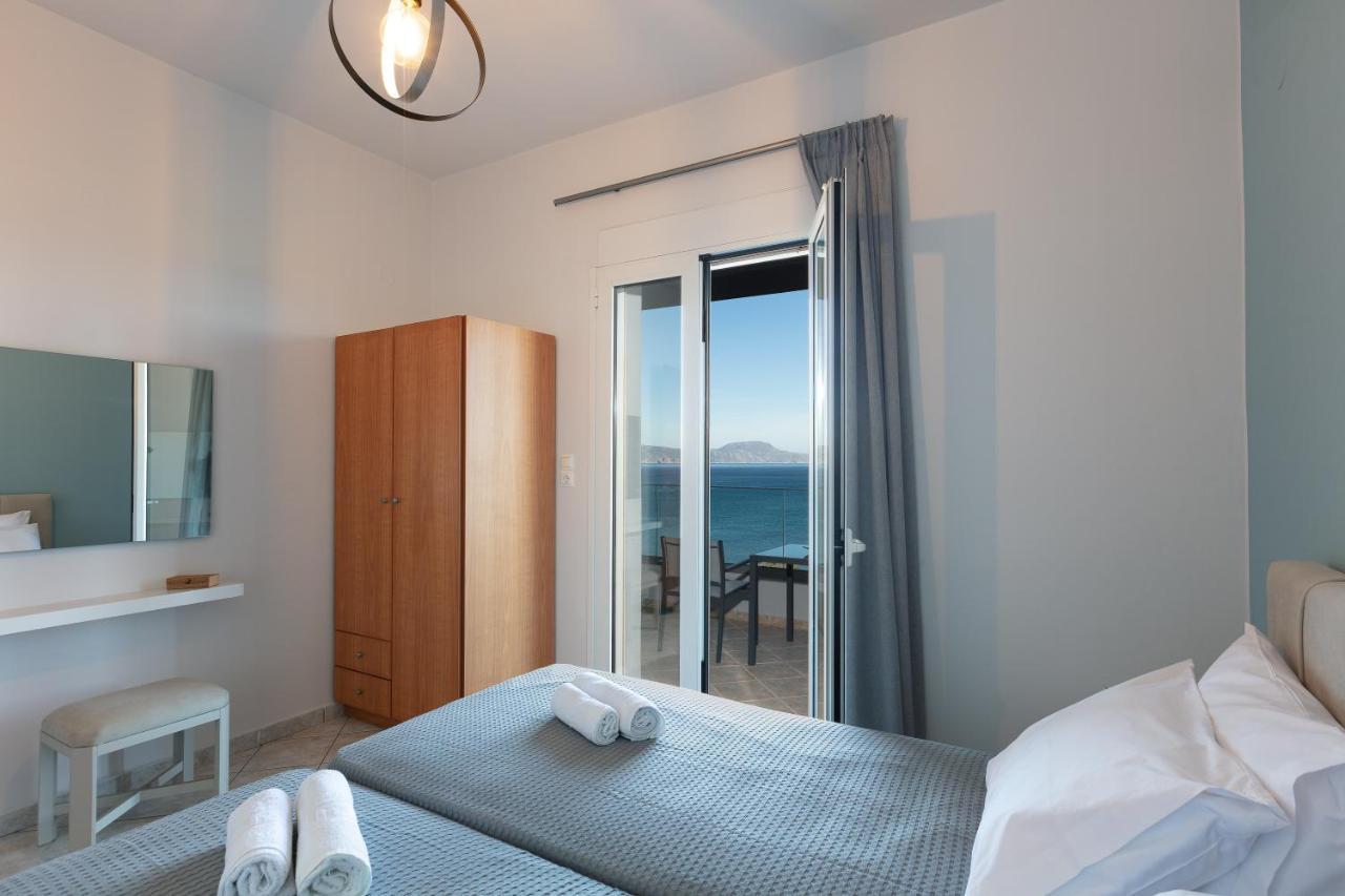 Pietra Di Mare Aparthotel Petres  Ngoại thất bức ảnh
