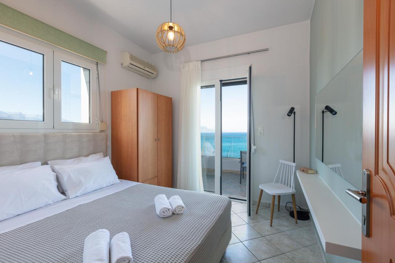 Pietra Di Mare Aparthotel Petres  Ngoại thất bức ảnh