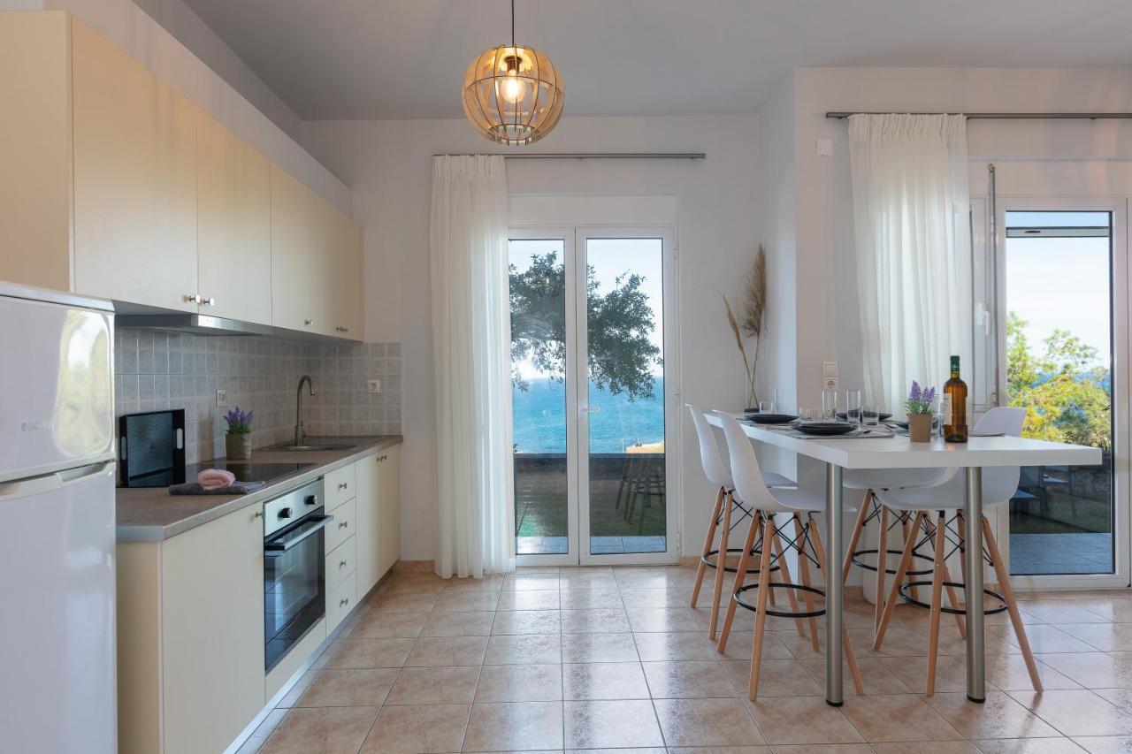 Pietra Di Mare Aparthotel Petres  Ngoại thất bức ảnh