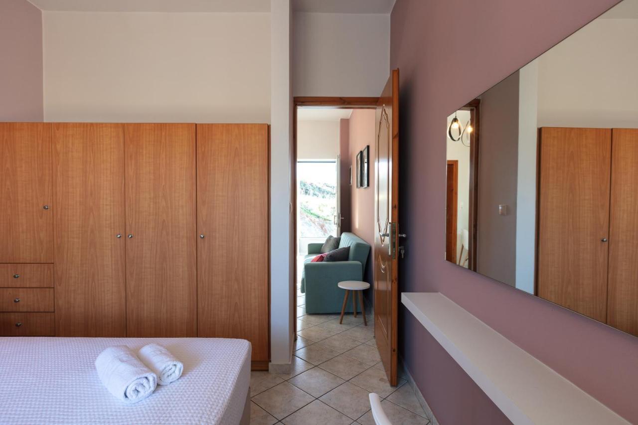 Pietra Di Mare Aparthotel Petres  Ngoại thất bức ảnh